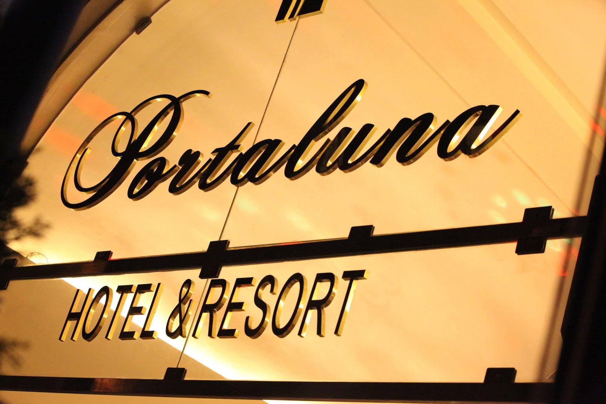 Portaluna Hotel & Resort Jounieh Bagian luar foto